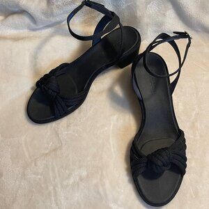 Rothy's The Knot Black Sandal Summer Worn Once Size 11